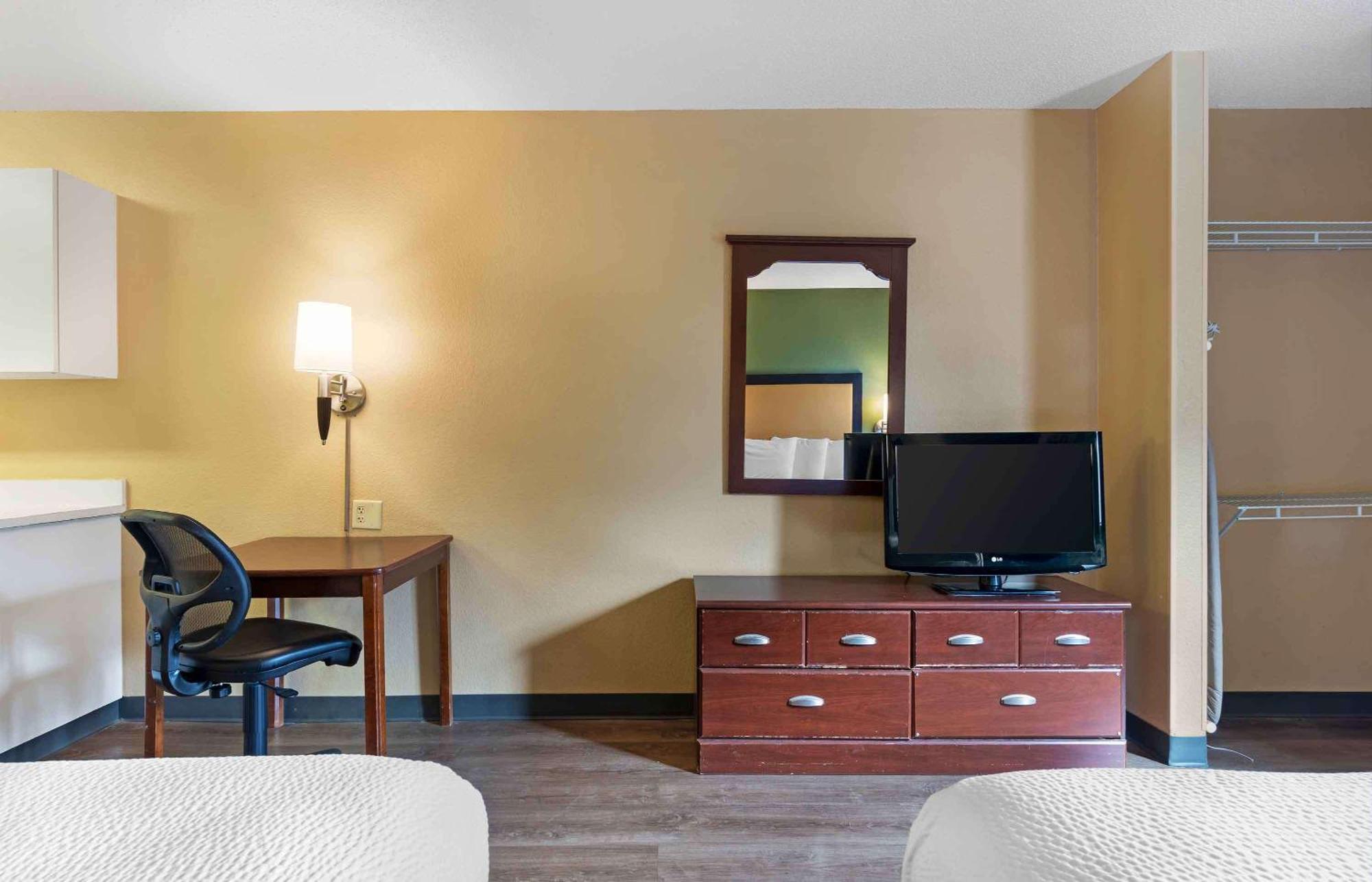 เอ็กซ์เทนด์ สเตย์ อเมริกา ซาแวนนาห์ มิดทาวน์ Hotel ซาวานนาห์ ภายนอก รูปภาพ